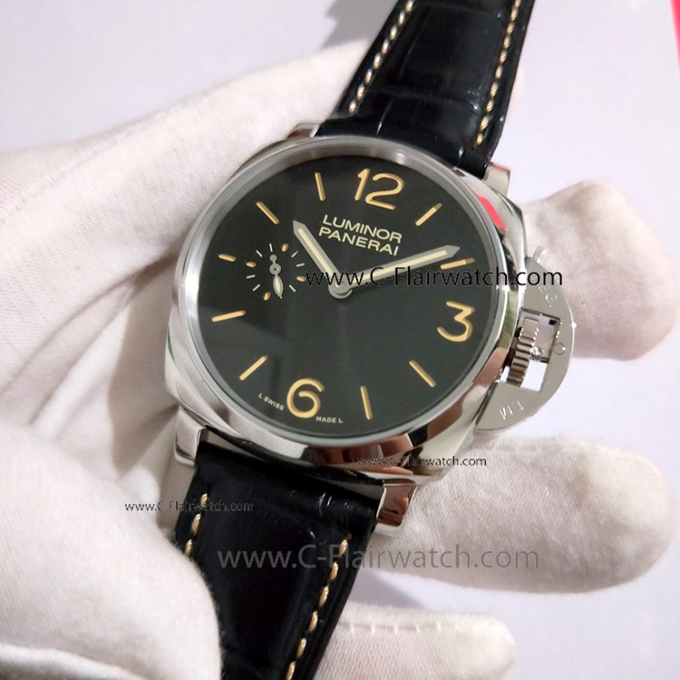 2019 Copy Panerai PAM676 Luminor Due Watch SS Black Face